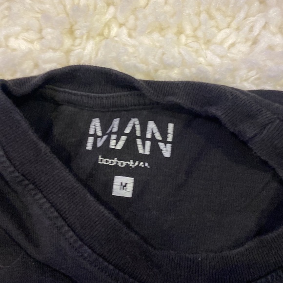 Graphic Tee - Picture 4 of 4